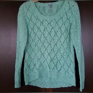 Women's Charlotte Russe Sweater
Turquoise blue size M..NWOT